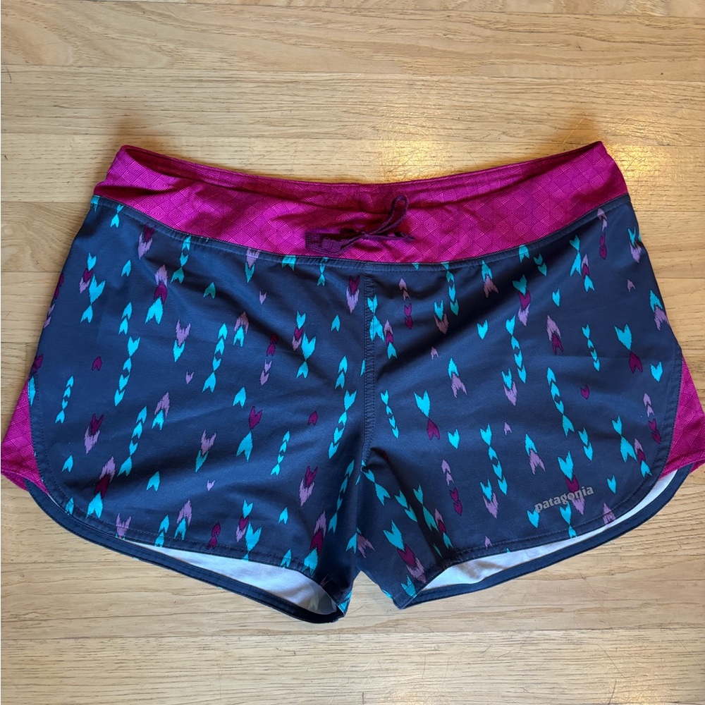 Patagonia Shorts- size M